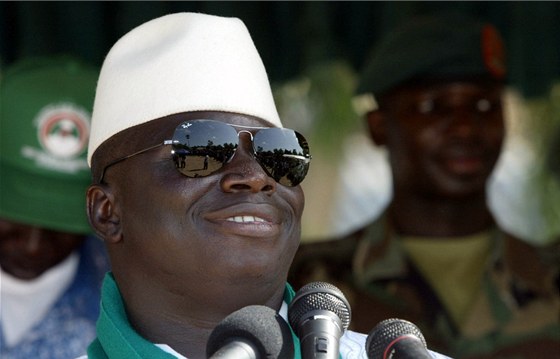 Gambijský prezident Yahya Jammeh na snímku z roku 2011