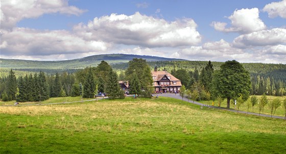 ámalova chata na Nové Louce v Jizerských horách. Tady signál najdete, ale teba na Holubníku ne. (ilustraní snímek)