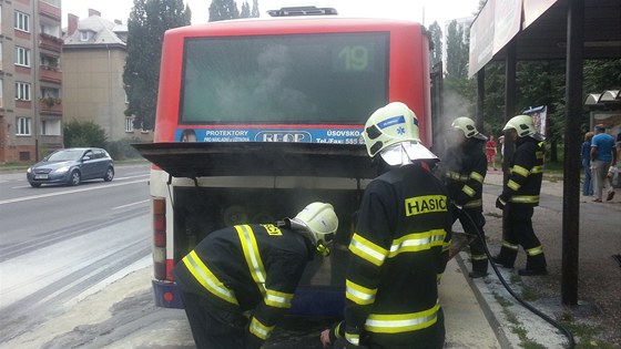 V Olomouci ráno vzplanul autobus mstské hromadné dopravy. Nikdo nebyl zrann,