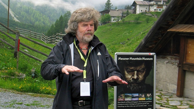 Reihold Messner m v severn Itlii pt horskch muze MMM.