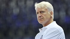 ZADUMANÝ. Trenér Marian Jelínek při utkání libereckých hokejistů proti ZADUMANÝ. Trenér Marian Jelínek při utkání libereckých hokejistů proti