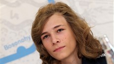 Karel Hanika na tiskové konferenci před závodem v Brně. Karel Hanika na tiskové konferenci před závodem v Brně.