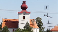 Spou a nkolikamilionové kody za sebou nechala bouka, která se ve stedu...