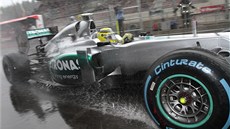 Nico Rosberg pi prvním tréninku na Velkou cenu Belgie.