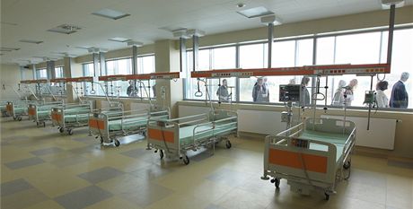 Ván zranní pacienti budou hospitalizováni v oddlení, ladném do lutých...
