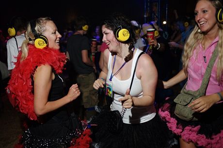 Silent Disco si uívali v roce 2009 i návtvníci festivalu v Glastonbury.