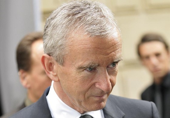 Nejbohatí Evropan Bernard Arnault údajn usiluje o získání belgického...