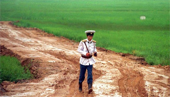 KLDR se odhodlala k neekanému kroku. Nkterým farmám povolila volný obchod s