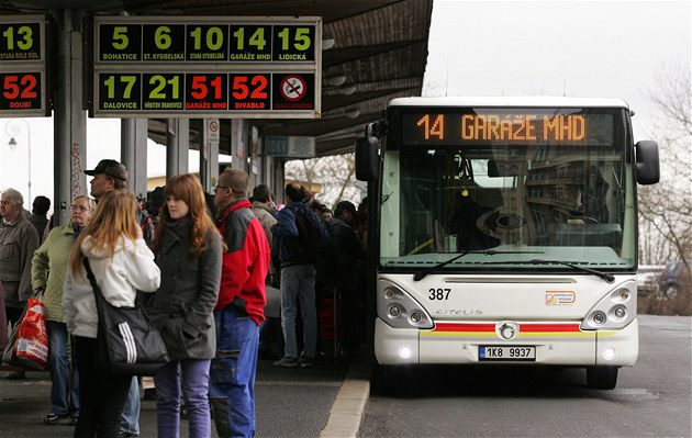 Trnice, zastávky mstské hromadné dopravy Dopravního podniku Karlovy Vary.