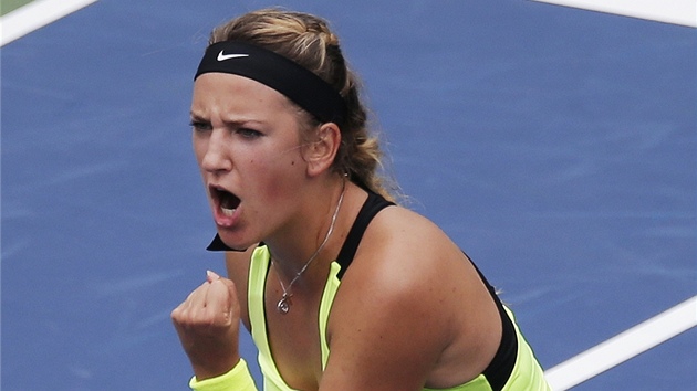 ANO! Blorusk tenistka Viktoria Azarenkov se raduje ve tvrtfinle US Open.