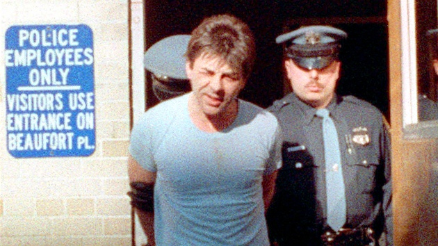 Robert Kosilek byl odsouzen v roce 1990 na doivot za vradu sv manelky Cheryl v New Rochelle ve stt v Massachusetts. (24. kvtna 1990)