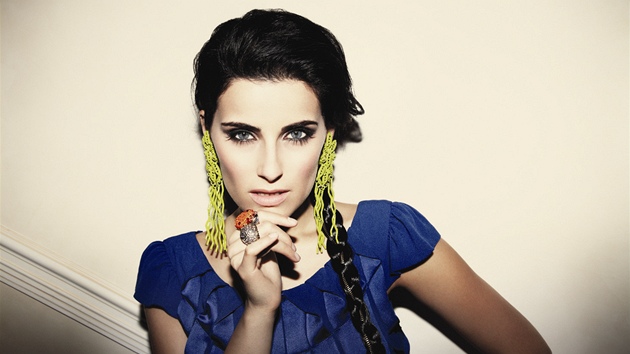 Nelly Furtado (2011)