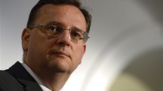 Premiér Petr Nečas po neschválení vládního návrhu, který by znamenal zvýšení Premiér Petr Nečas po neschválení vládního návrhu, který by znamenal zvýšení