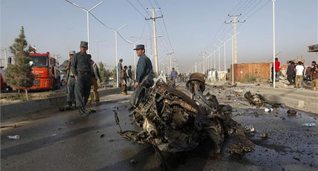 Následky sebevraedného útoku v Kábulu (18. záí 2012)