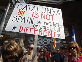 V Barcelon vyly do ulic dva miliony lid. Doadovali se nezvislosti...