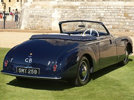 Concours of Elegance ve Windsoru:  Bristol 400 Pinin Farina Drophead (1947)