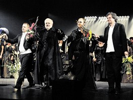 Ji Nekvasil (prvn zprava) po spn premie opery Cardillac v roce 2011.