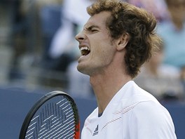 TAKHLE PECE NE! Andy Murray se na sebe zlobí ve finále US Open proti Novaku...