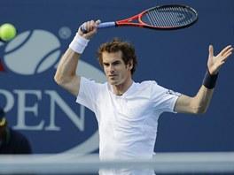 TO BY MOHLO JÍT. Andy Murray ve finále US Open proti Novaku Djokoviovi.