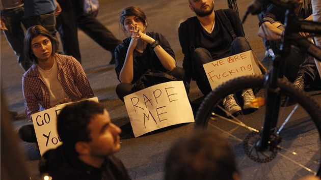 Protesty proti trn vz v gruznskm Tbilisi (19. z 2012)