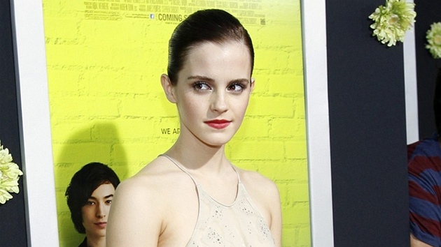 Emma Watsonov na premie filmu The Perks of Being a Wallflower