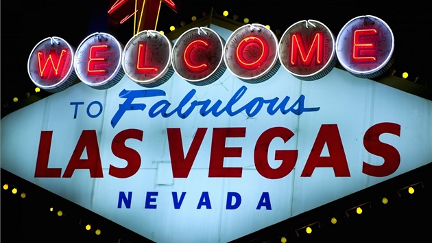 Slavn uvtac cedule do Las Vegas je jednou z hlavnch atrakc. Kdo se u n nevyfot, jakoby ve Vegas nikdy nebyl... Hotely a rzn agentury dokonce nabzej jzdu k ceduli v limuzn.