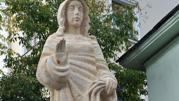 U chrmu sv. Nikolaje, nedaleko od Kremlu, byla slavnostn odhalena socha svat Ludmily (18. z 2012)
