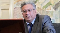 Primátor Mladé Boleslavi Raduan Nwelati. Primátor Mladé Boleslavi Raduan Nwelati.