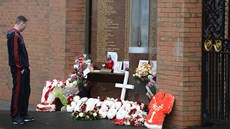 Památník 96 liverpoolských fanouk, kteí zahynuli na Hillsborough