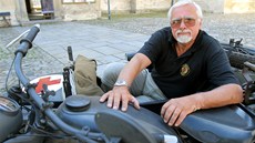 Sběratel a cestovatel Petr Hošťálek se vrátil z 8 000 km dlouhé cesty do Sběratel a cestovatel Petr Hošťálek se vrátil z 8 000 km dlouhé cesty do