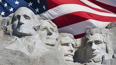 Mount Rushmore: Thomas Jefferson je druhý zleva Mount Rushmore: Thomas Jefferson je druhý zleva