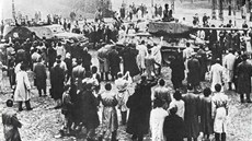 Sovtské tanky pijídjí do Budapeti (listopad 1956)
