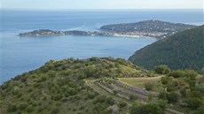 Saint-Jean-Cap-Ferrat leí na francouzském poloostrov, který omývá Stedozemní