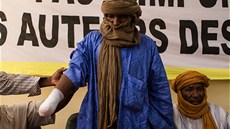 Tuareg, kterému islamisté z hnutí Ansar Dine kvli obvinní z krádee dobytka v