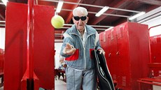 Artin Elmayan ped tréninkem na tenisových kurtech v Buenos Aires.