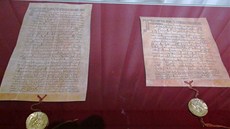 Originál Zlaté buly sicilské si lidé mohli prohlédnout Národního archivu na praském Chodovci.