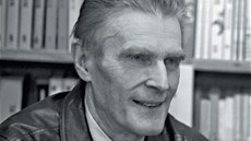 Portrét Roberta Kvaka na titulu knihy Posláním historik