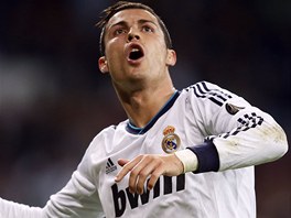 HVZDA ZPASU. Cristiano Ronaldo z Realu Madrid vstelil proti Deportivu La