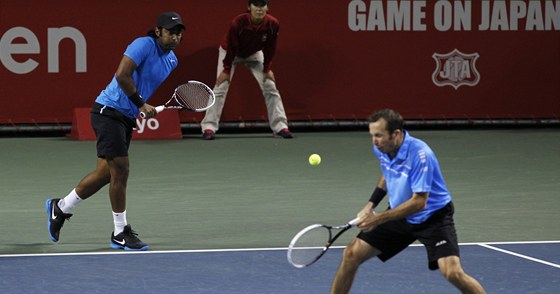 Leander Paes a Radek tpánek na turnaji v Tokiu