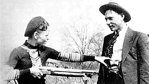 Bonnie Parkerov a Clyde Barrow na archivnm snmku 