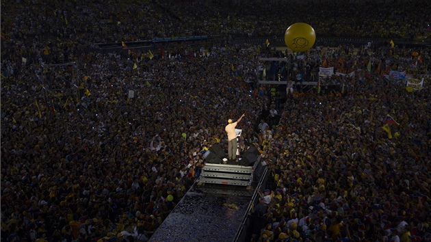 Pedvolebn shromdn kandidta na prezidenta Venezuely Henrique Caprilese (2. jna 2012)
