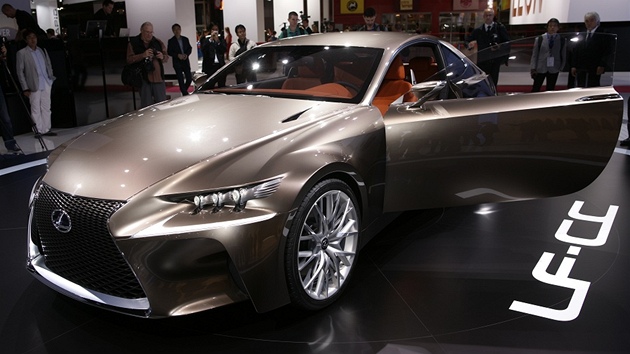 Lexus LF-CC