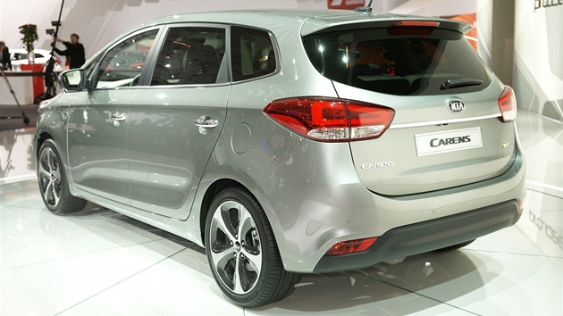 Kia Carens