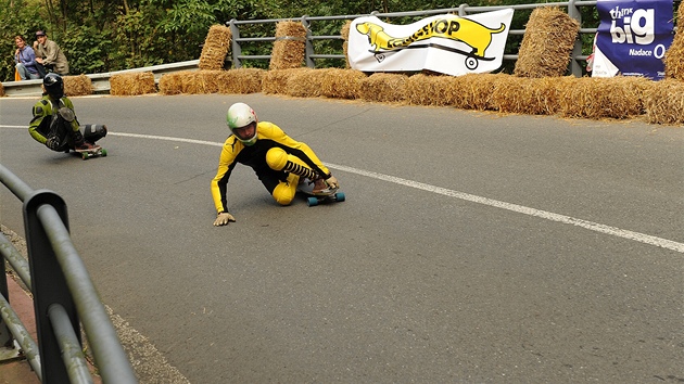 Mistrovstv ve Slivenci v longboardech posunulo tenhle netradin sport v esku o kus dl.