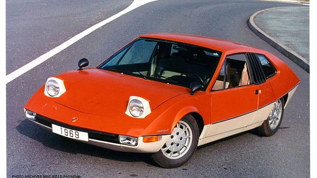 Funkn prototyp Porsche Murene zmnil v lt majitele za 42 889 eur. Odhad znl na padest a sto tisc eur.