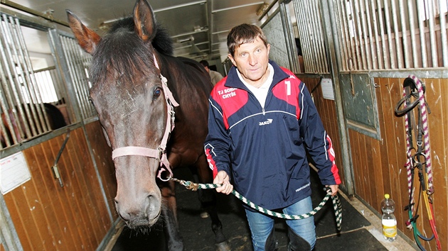 PPRAVA. Josef Va s Tiumenem se chystaj na velkou pardubickou.