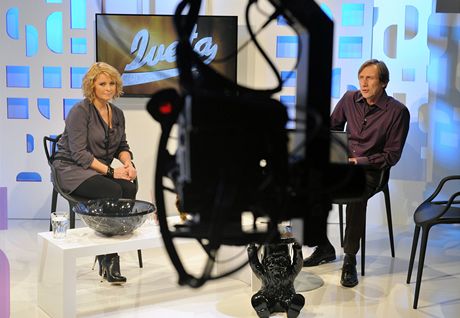 Tváe TV Ptka - Iveta Bartoová a Jan Antonín Duchoslav. Poad Iveta vak ztroskotal. Údajn na nekázni Bartoové.