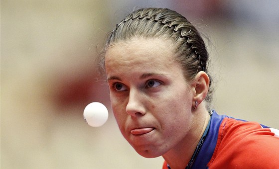 Iveta Vacenovská v utkání prvního kola na mistrovství Evropy. Domácí dánskou