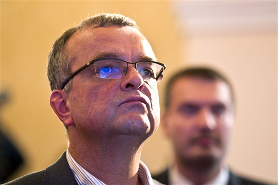 Ministr Kalousek obsadil první místo v kategorii kredibitity, tedy dvryhodnosti.