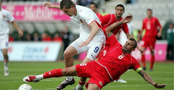 Tomá Necid, v souasnoti zranný, rozhodl poslední vzájemný duel eský fotbalist proti Malt. V ervnu v Jablonci favorit s obtíemi vyhrál 1:0.